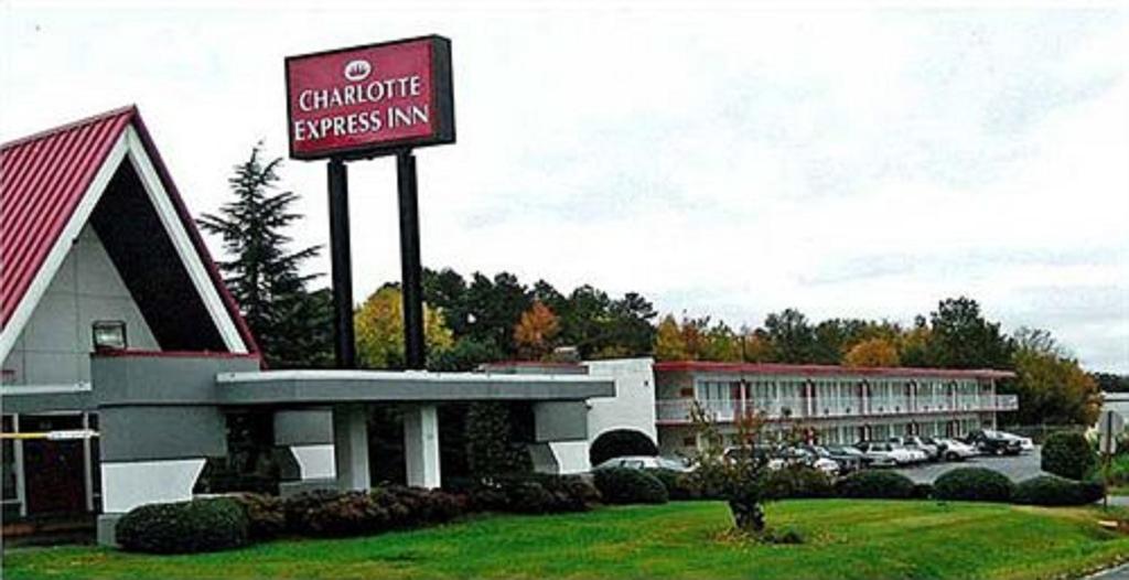 Charlotte Express Inn Eksteriør bilde